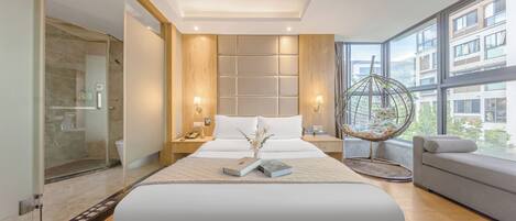 Chambre Double Sénior, vue ville | Bureau, espace de travail pour ordinateur portable, Wi-Fi gratuit