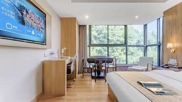 Kamar Double Superior, pemandangan halaman | Meja kerja, ruang kerja ramah laptop, dan Wi-Fi gratis