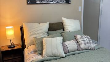 1 bedroom, iron/ironing board, free WiFi, bed sheets