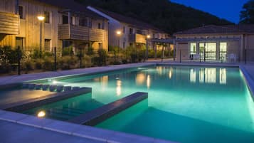 Free cots/infant beds