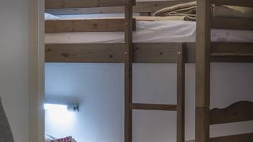 Free cots/infant beds