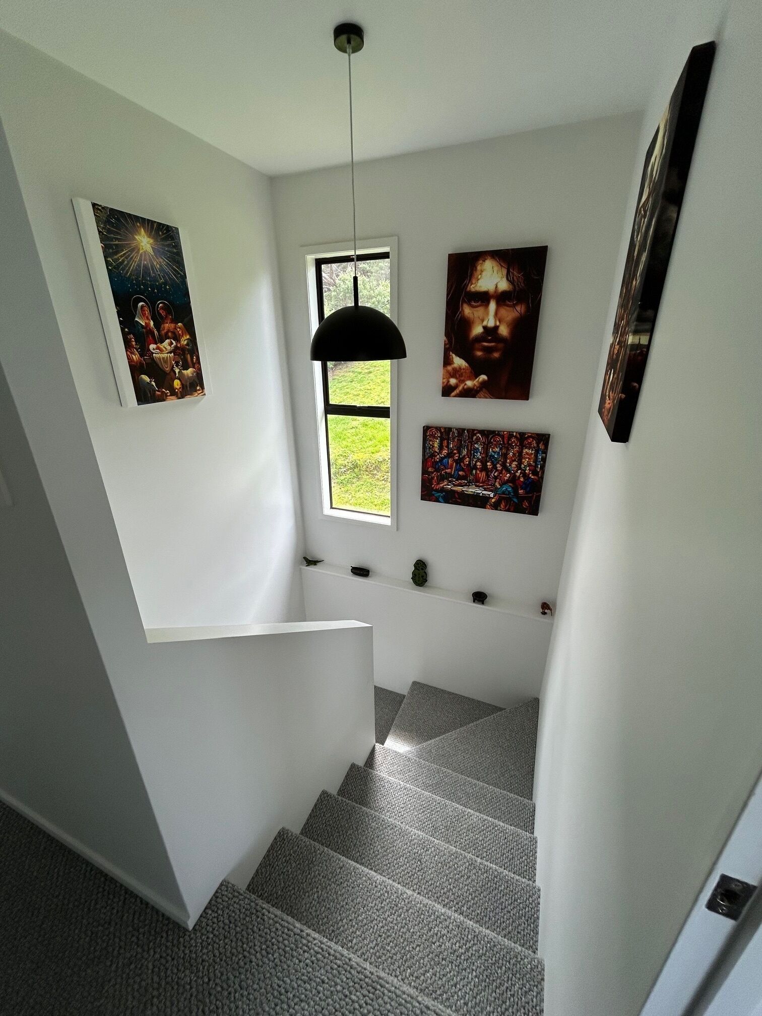 المنشأة من الداخل