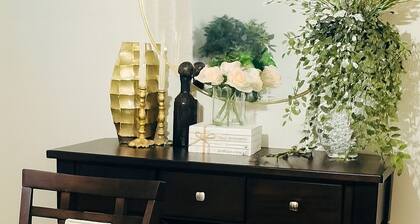 Modern Comfort Meets Homey Charm – Your Perfect 3-Bedroom Getaway