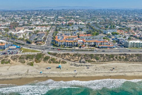 Coastal Cottage Steps from the Sand | Walk to Carlsbad Village, Dog-Friendly