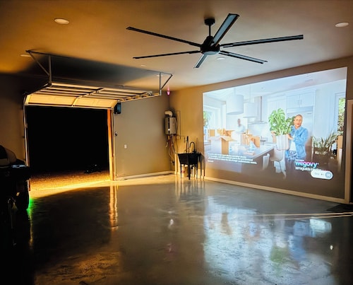 Clock out and relax at this 2-bedroom, 1-bath cabin off Hugo lake.