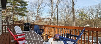 4 Bed / 4 Bath Lake & Ski House - 2 King Suites!