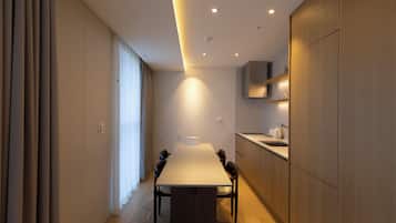 Suite, Mountain View | Living area