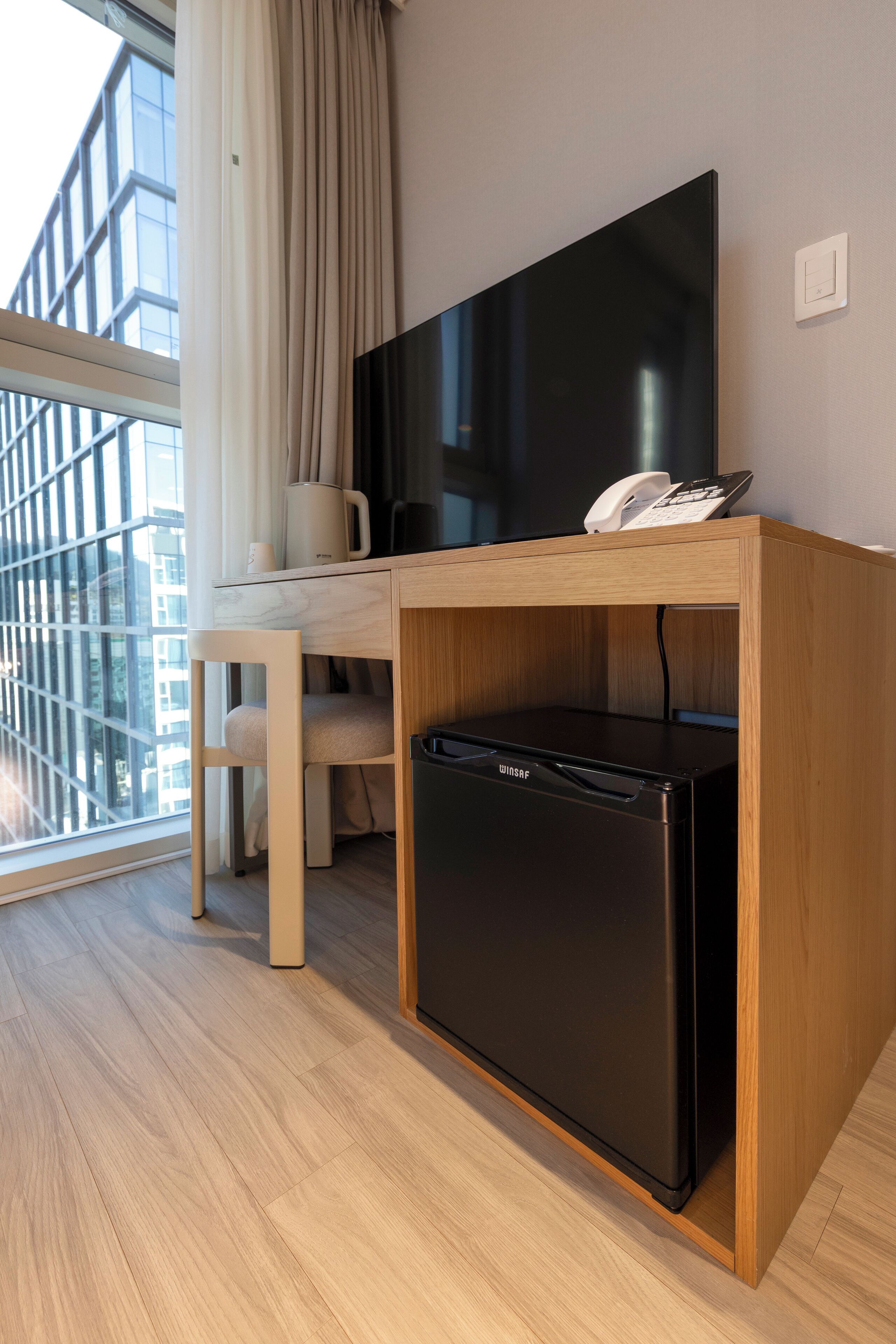 高级双床房 | 客房内保险箱、免费 WiFi