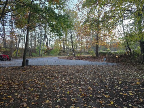 Campground in Masury 50 Amp full hook up sewer and water for all weather camping