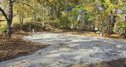 Campground in Masury 50 Amp full hook up sewer and water for all weather camping