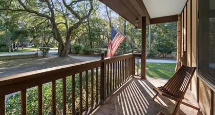 Relax under the Shade of a Live Oak!