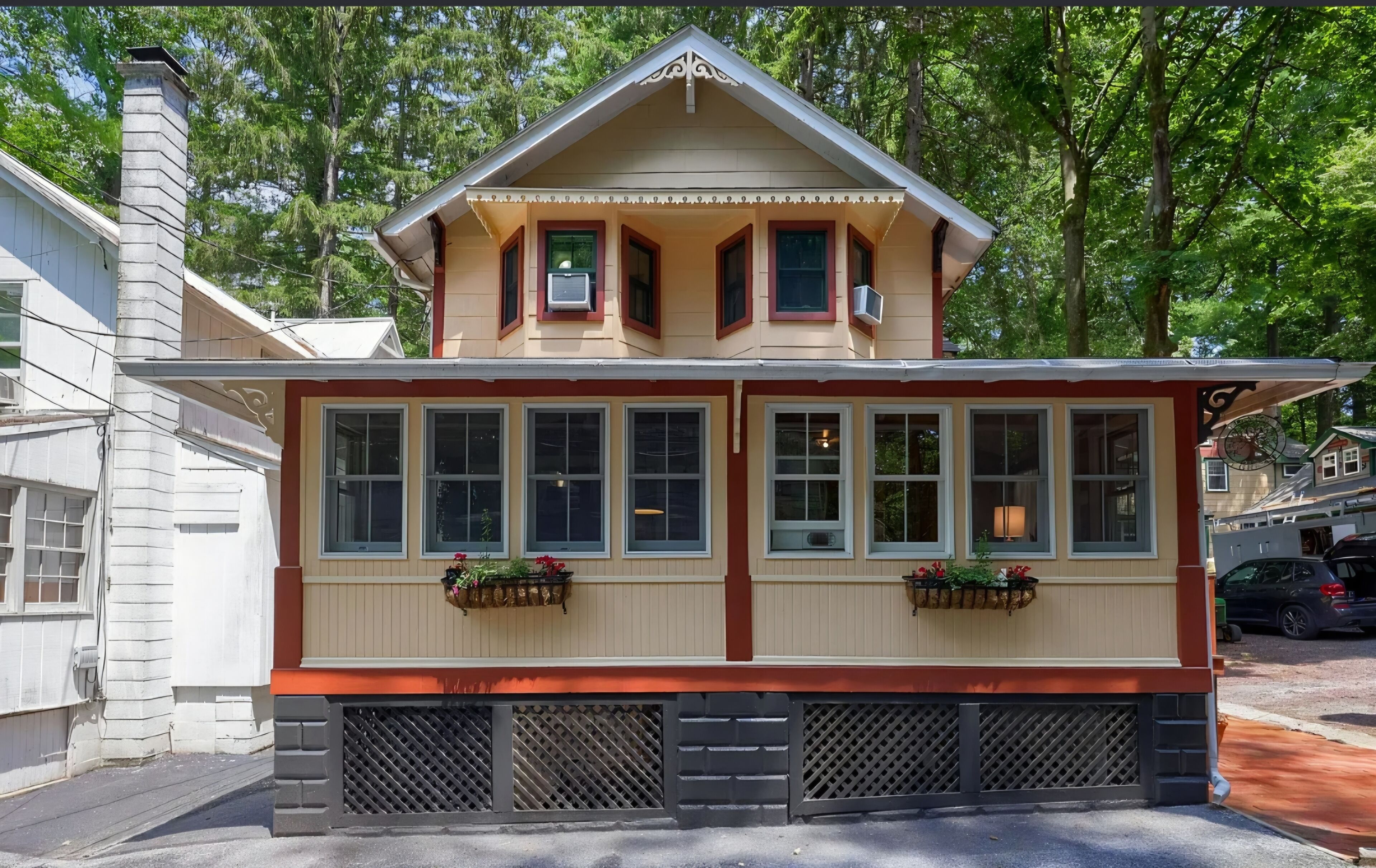 المنشأة من الخارج