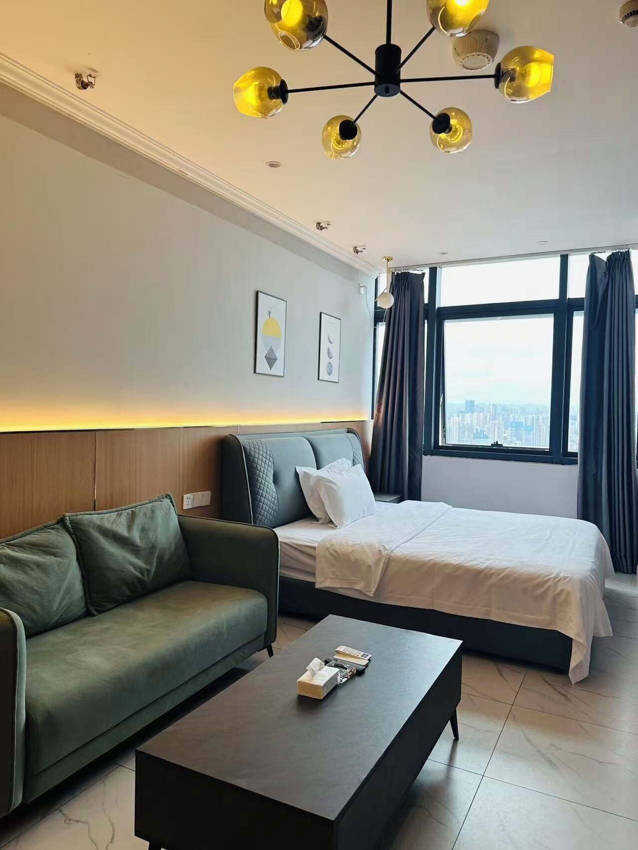 Comfort Room | Blackout curtains, free WiFi, bed sheets
