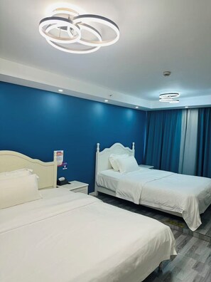 Blackout curtains, free WiFi, bed sheets