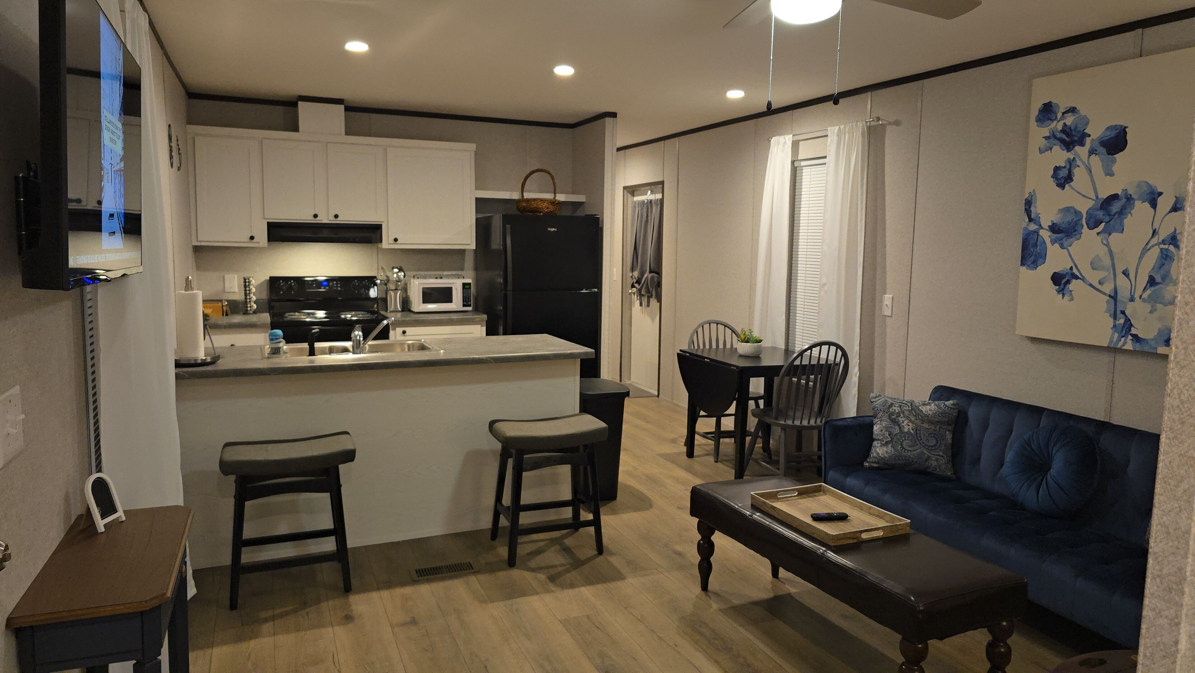 المنشأة من الداخل