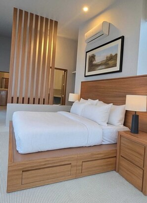 2 soverom, strykejern/-brett, internettilgang og sengetøy