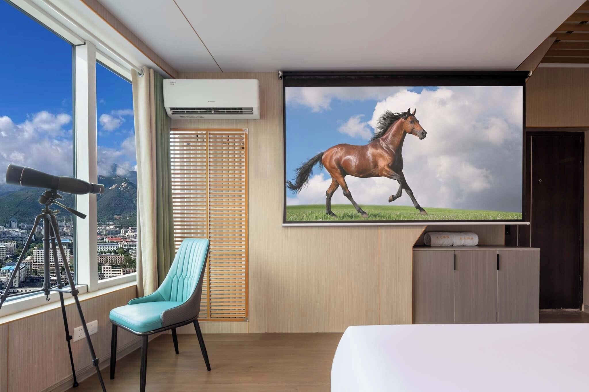 Kamar Double Deluks, pemandangan bukit | Seprai premium dan didekorasi berbeda-beda