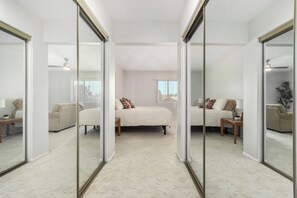 5 habitaciones, escritorio, wifi gratis y ropa de cama 