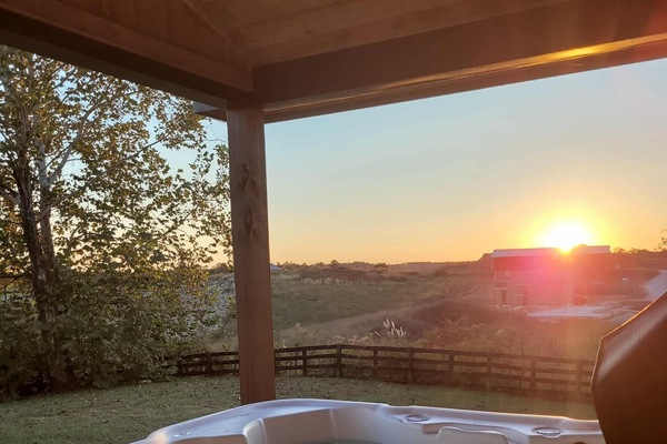 Banyera d'hidromassatge a l'aire lliure