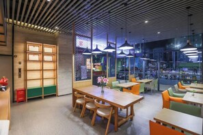 Ảnh chưa phân loại, 2 trong số 39 ảnh, nút