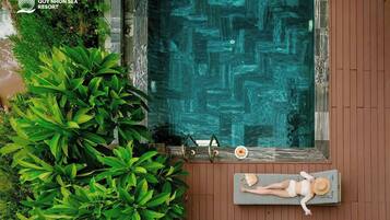 Cortinas blackout, tabla de planchar con plancha y wifi gratis