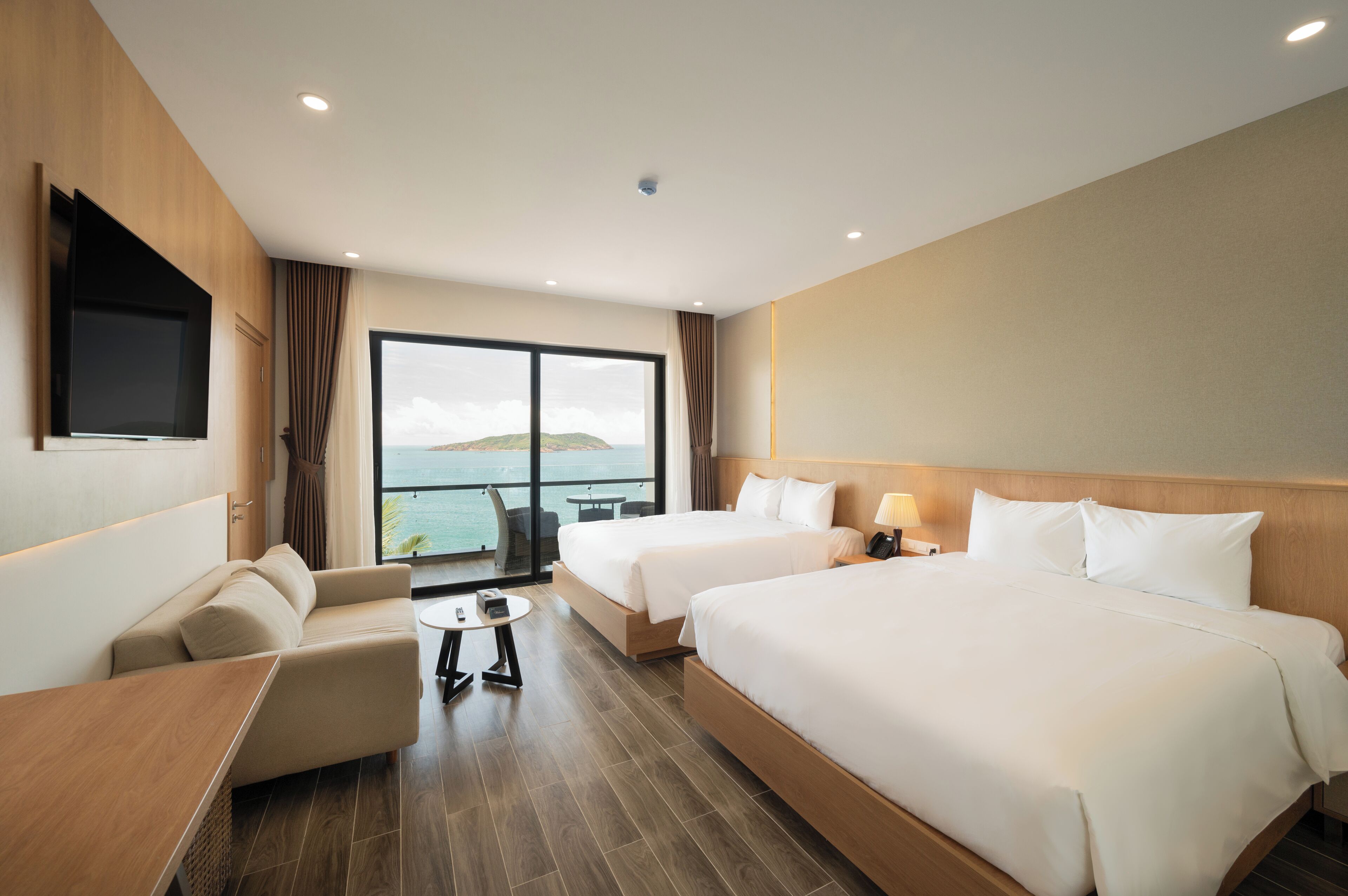 Deluxe Double or Twin Room, Balcony, Beach View | Blackout drapes, iron/ironing board, free WiFi