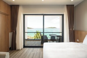 Rideaux occultants, fer et planche à repasser, Wi-Fi gratuit