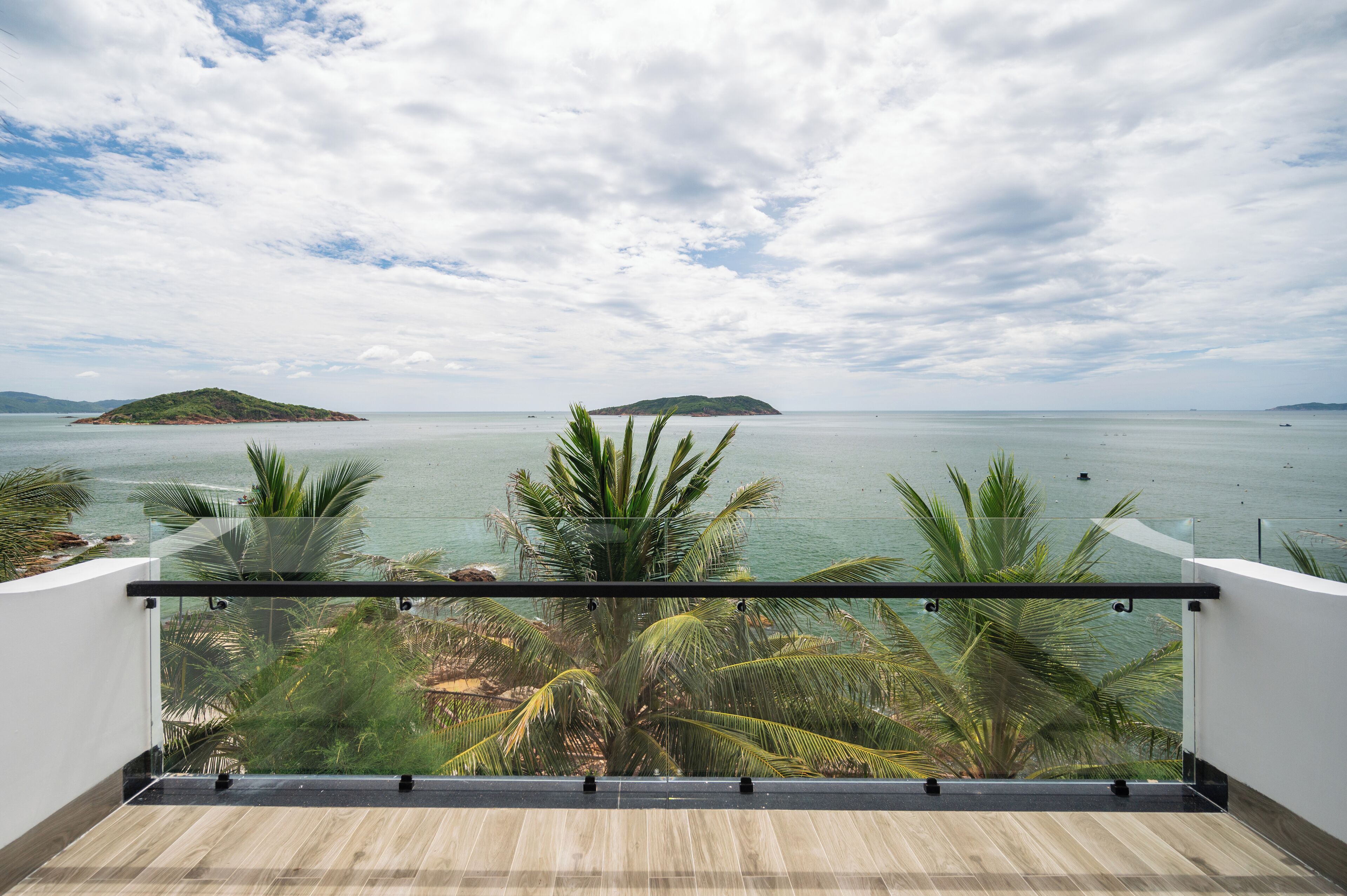 Blackout drapes, iron/ironing board, free WiFi