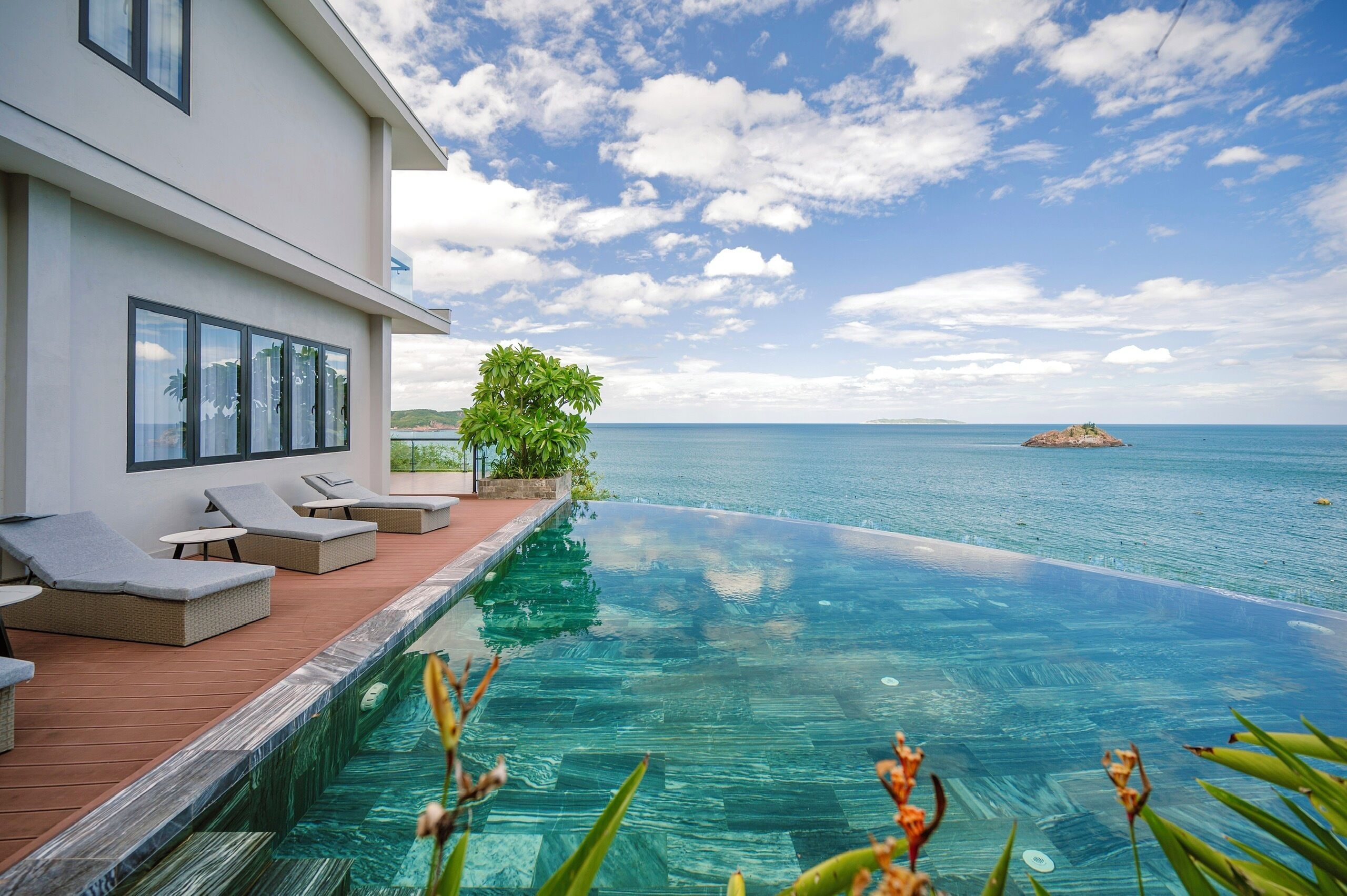 Villa, Beach View | Blackout drapes, iron/ironing board, free WiFi