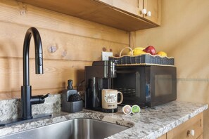 Fridge, microwave, coffee/tea maker, cookware/dishes/utensils - Luxury Primitive Camping + Private Zoo Access (Troutman)