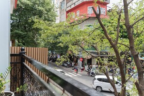 Luxury-Apartment, Stadtblick | Terrasse/Patio