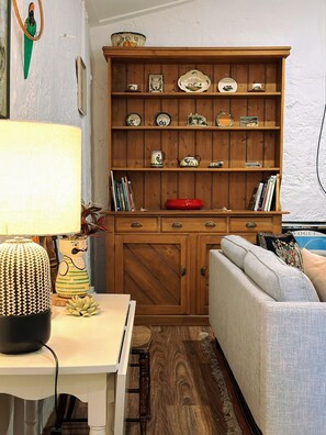 Interior - Cottage Bliss on Moonta Main St - Your Perfect cozy Moonta getaway! (Moonta)