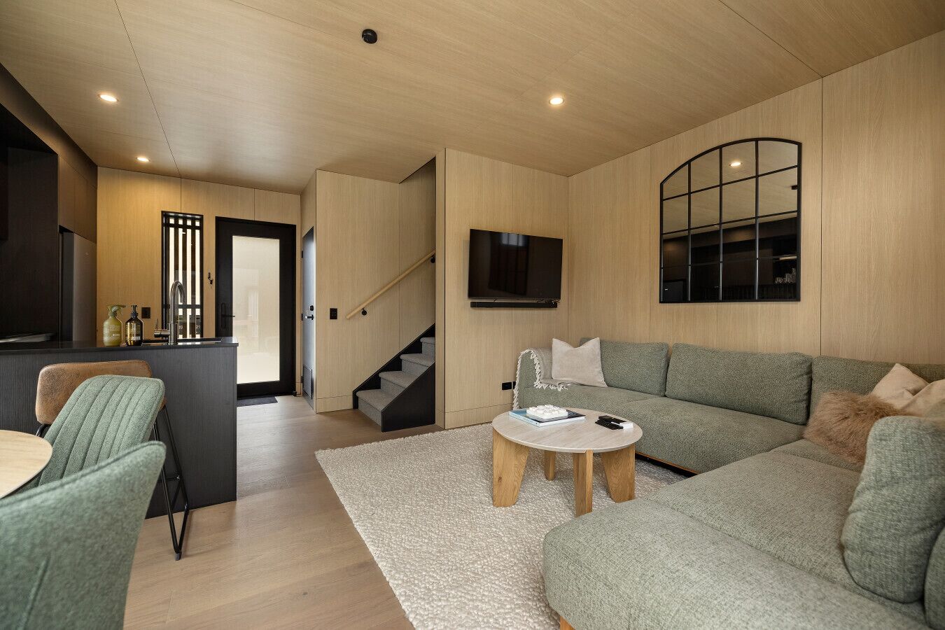 Télévision, chaîne hi-fi