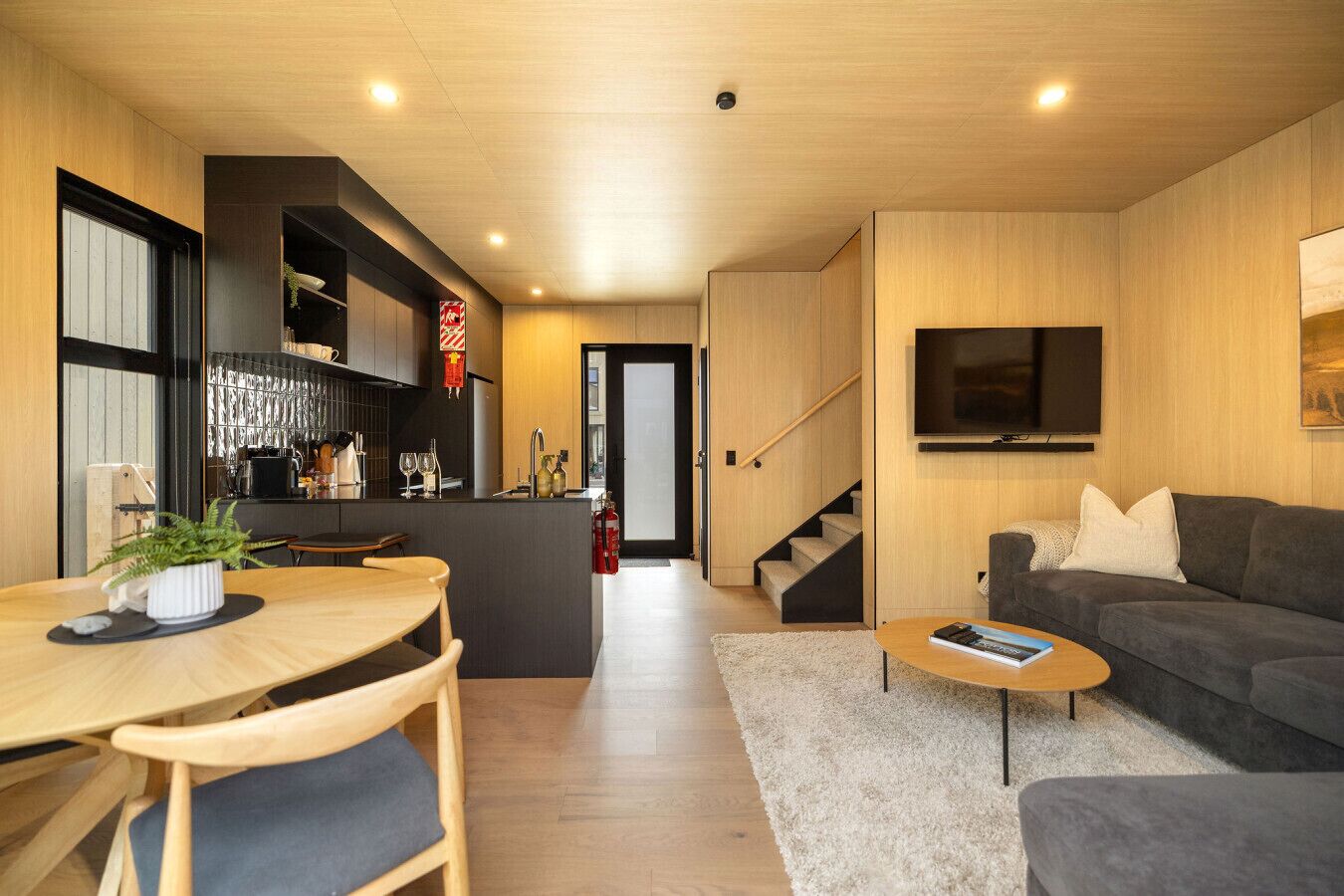 テレビ、ステレオ