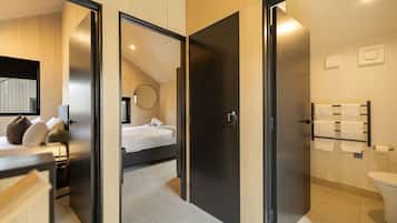 2 soverom, strykejern/-brett, reiseseng for barn og wi-fi