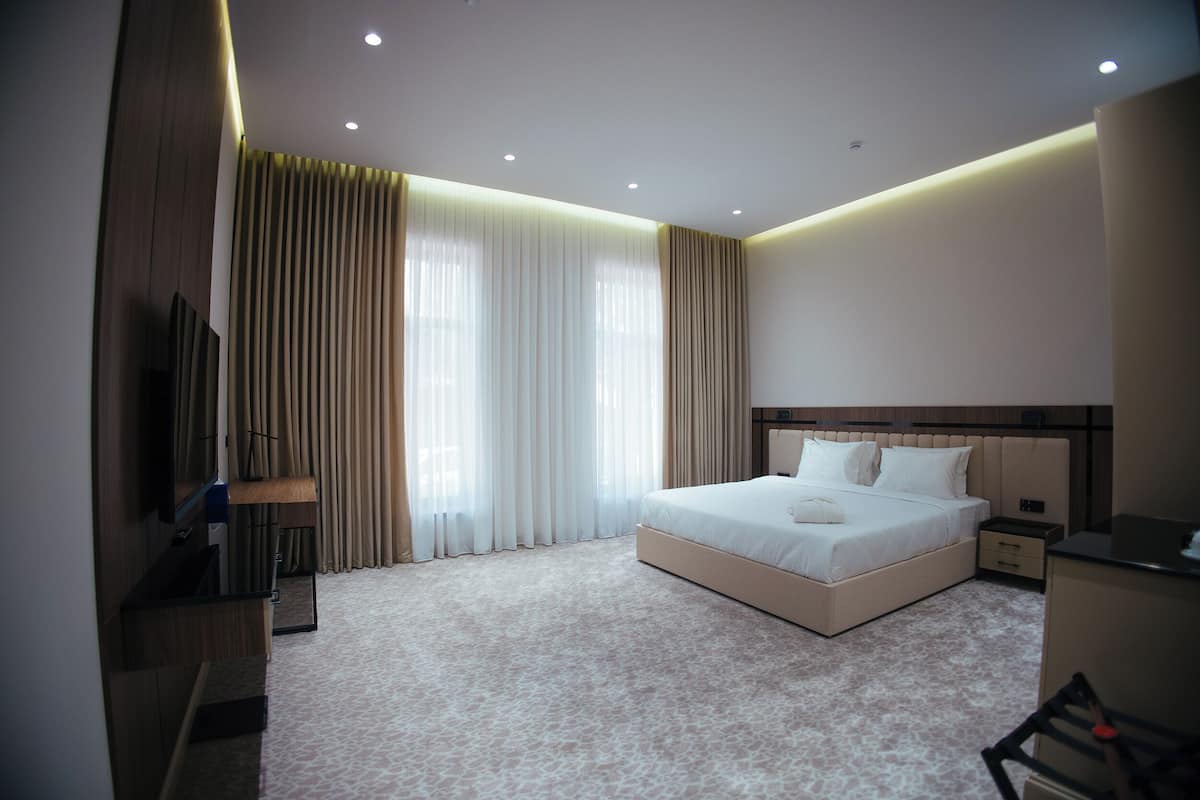 Superior Double Room | In-room safe, laptop workspace, soundproofing, free WiFi