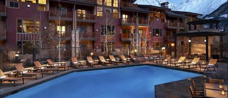 Outdoor pool, a heated pool