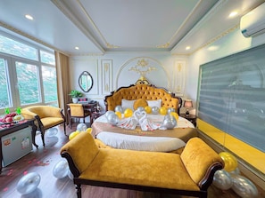 Suíte, sacada, vista para a cidade | Vista do quarto