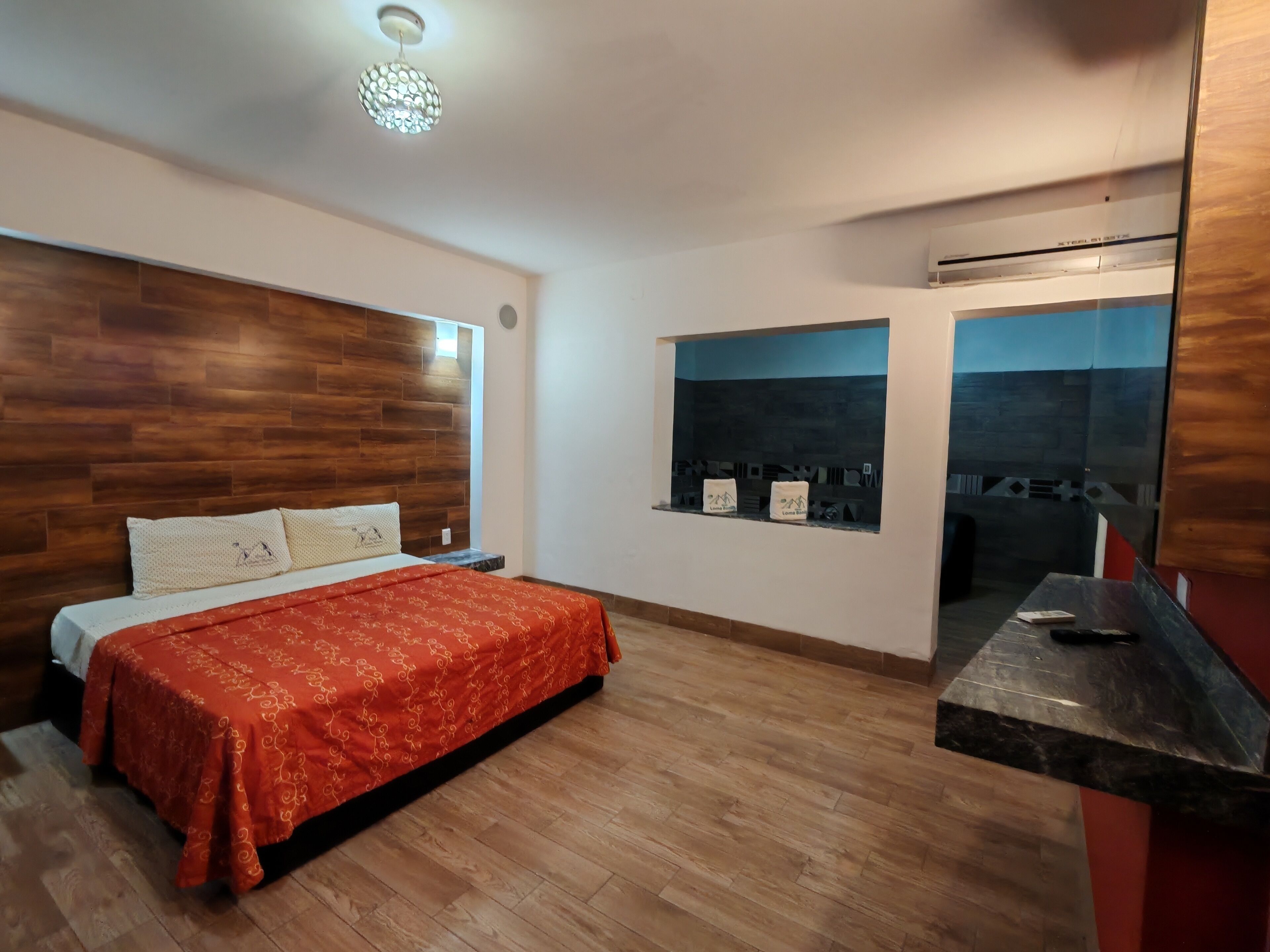 Standard Room | Desk, free WiFi