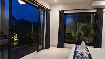 In-room safe, desk, blackout curtains, soundproofing