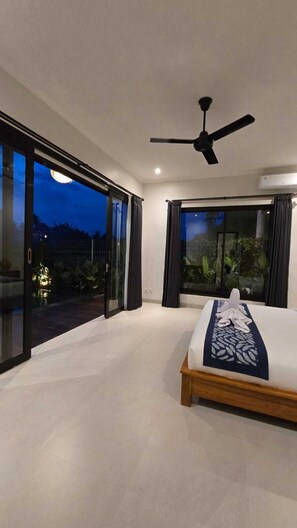 In-room safe, desk, blackout curtains, soundproofing