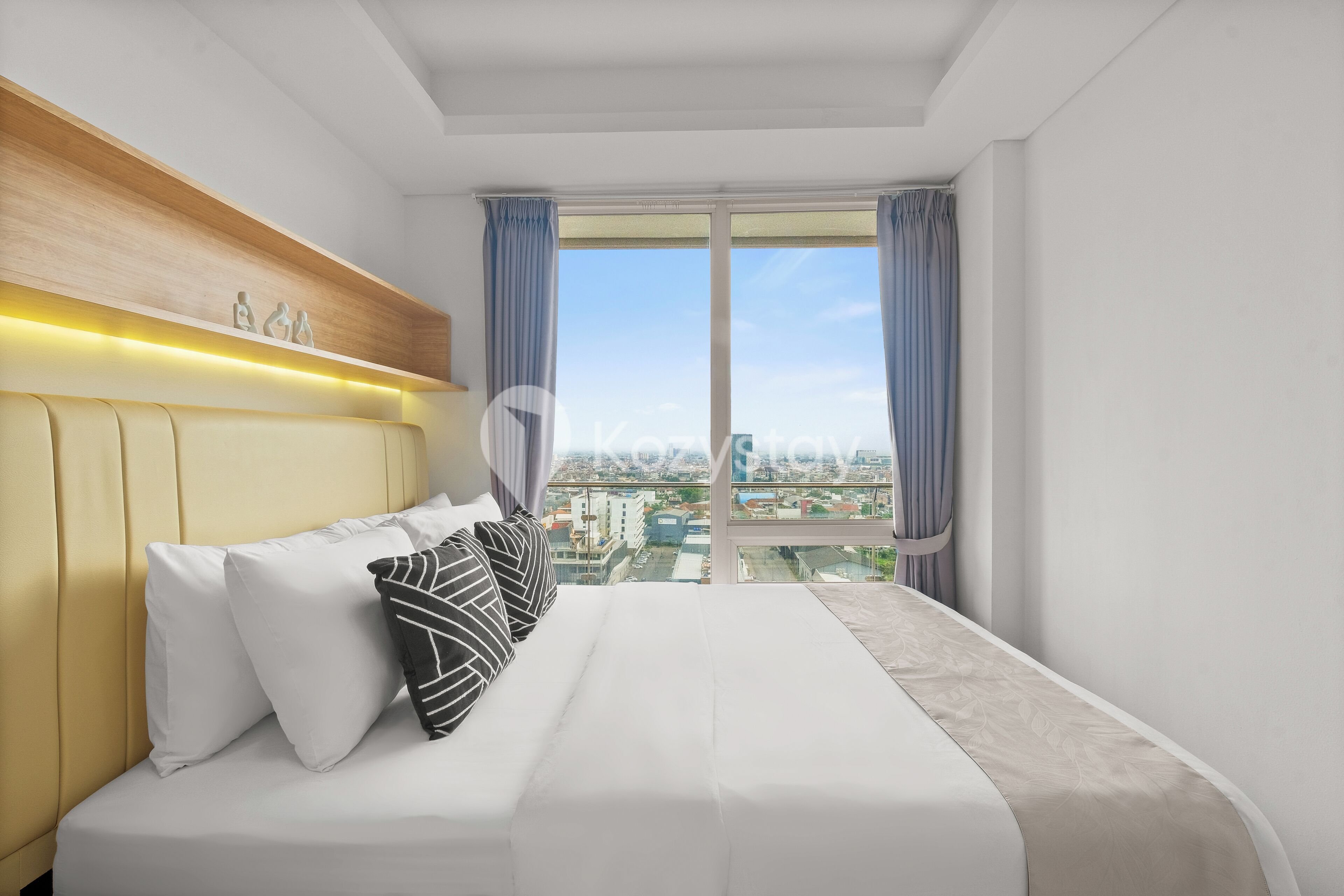 Apartment, 3 Bedrooms, City View | Desk, laptop workspace, iron/ironing board, free WiFi