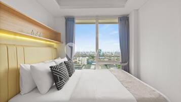 Apartemen, 3 kamar tidur, pemandangan kota | Meja kerja, ruang kerja ramah laptop, dan setrika/meja setrika