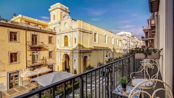 Superior Double Room, Balcony, City View | City view