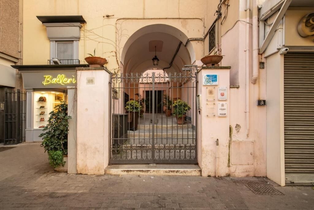 Ingresso della struttura