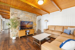 Smart-TV, Videospiele, Bücher