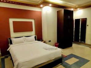 Economy Double Room, City View | Bathroom | Bathtub, free toiletries, towels, soap - The Shopnodip Resort Pabna (Ishurdi)