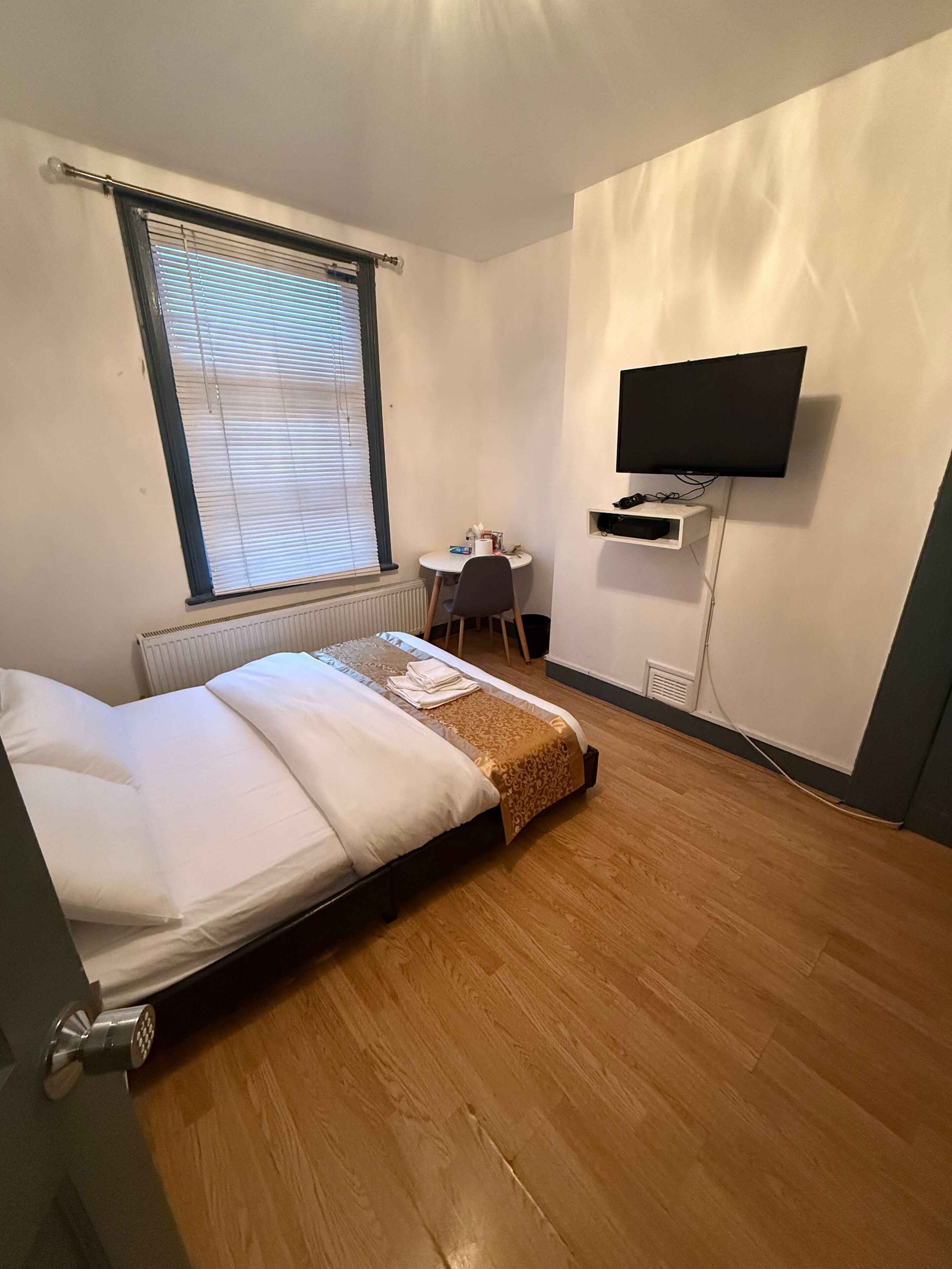 Chambre, 1 chambre, balcon, vue ville | 1 chambre