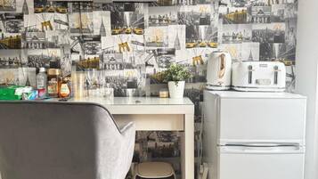 Appartamento, 1 camera da letto, balcone, vista giardino | Servizio della camera