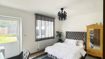 Apartemen, 1 kamar tidur, balkon, pemandangan kebun | 1 kamar tidur